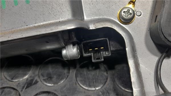 8513042061 Motor limpiaparabrisas, trasera  en stock Sabadell