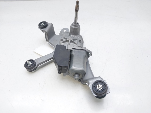 8513042080 TOYOTA Motor limpiaparabrisas, trasera  en stock Huelva
