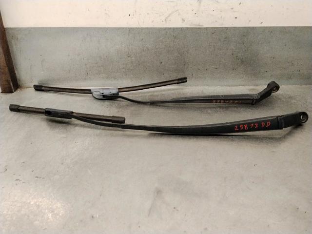 Comprar Brazo del limpiaparabrisas Toyota Yaris  SP90 a bajo precio