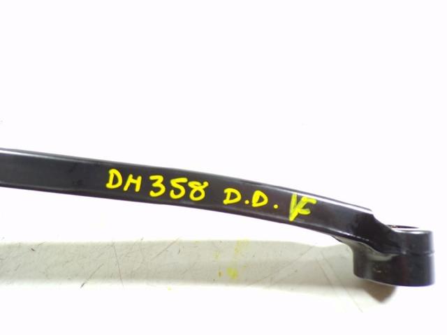 Brazo del limpiaparabrisas, lavado de parabrisas, luna delantera Toyota Hilux GUN12, GUN13