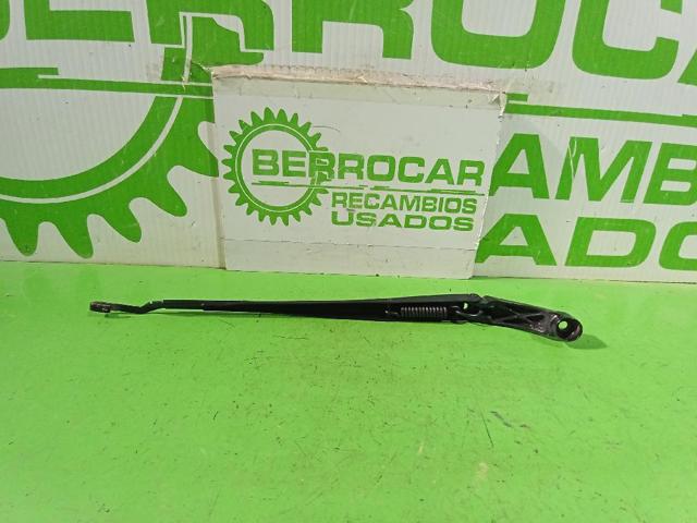 TOYOTA 8522102310 Escobilla del limpiaparabrisas del lado del pasajero  en stock Terrassa