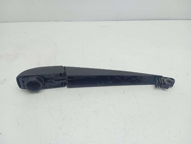 8524142060 TOYOTA Brazo del limpiaparabrisas trasero  disponible Alicante