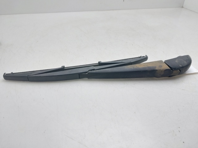8524142070 TOYOTA Brazo del limpiaparabrisas, trasero comprar Bilbao