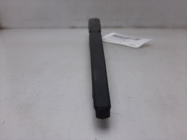 TOYOTA 8524142070 Brazo del limpiaparabrisas trasero  disponible Lugo