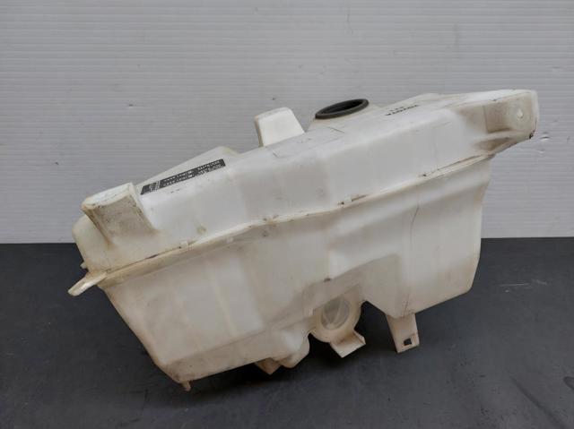 Depósito del agua de lavado, lavado de parabrisas Toyota Hilux KUN25