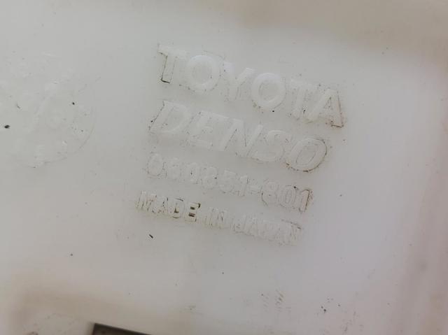 Depósito del agua de lavado, lavado de parabrisas Toyota Hilux KUN25