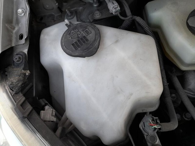 Deposito de agua de limpiaparabrisas Toyota Prius  (NHW20)