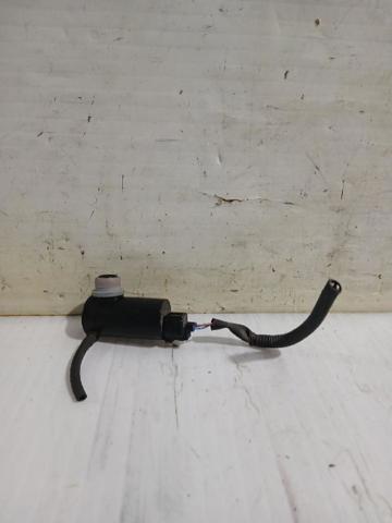 TOYOTA 8533002030 Bomba de agua limpiaparabrisas, delantera comprar Pamplona