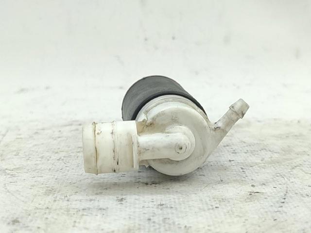 8533005031 TOYOTA Bomba de agua limpiaparabrisas, delantera  en stock Gandía