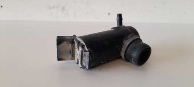 TOYOTA 8533033020 Bomba de agua limpiaparabrisas, delantera comprar Barcelona