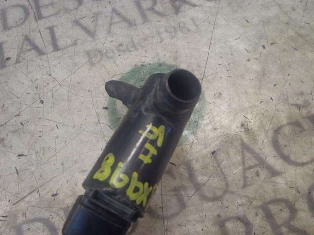 8533033020 TOYOTA Motor de la bomba del lavaparabrisas delantero  comprar en Oviedo