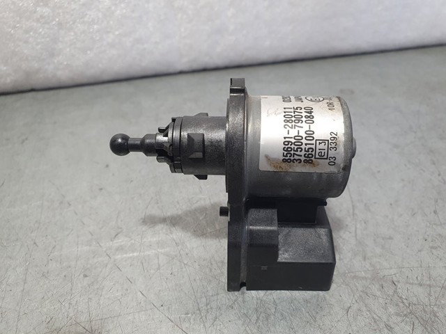 8569128011 Toyota