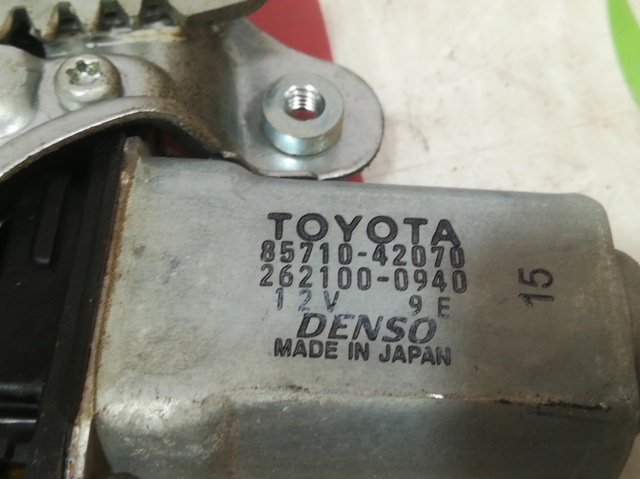 TOYOTA 8571042070 Motor del elevalunas de la puerta trasera izquierda  disponible Valladolid