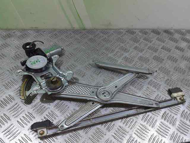 8571052030 Motor del elevalunas de la puerta delantera derecha  comprar en Zaragoza