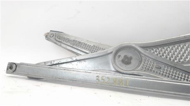 8571052030 Motor del elevalunas de la puerta delantera derecha  en stock Granada