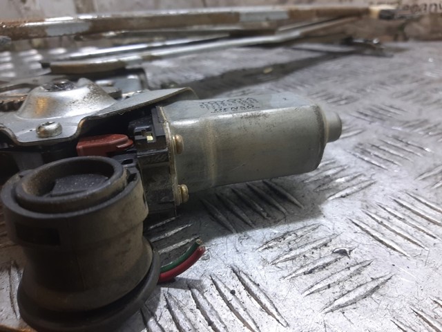TOYOTA 8571052030 Motor del elevalunas de la puerta delantera derecha  comprar en Murcia