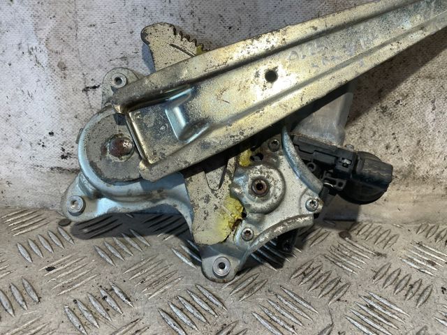 8571058010 TOYOTA Motor del elevalunas de la puerta delantera derecha comprar Alcalá