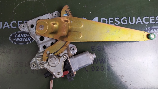 8571060070 Motor del elevalunas de la puerta delantera izquierda  disponible Málaga