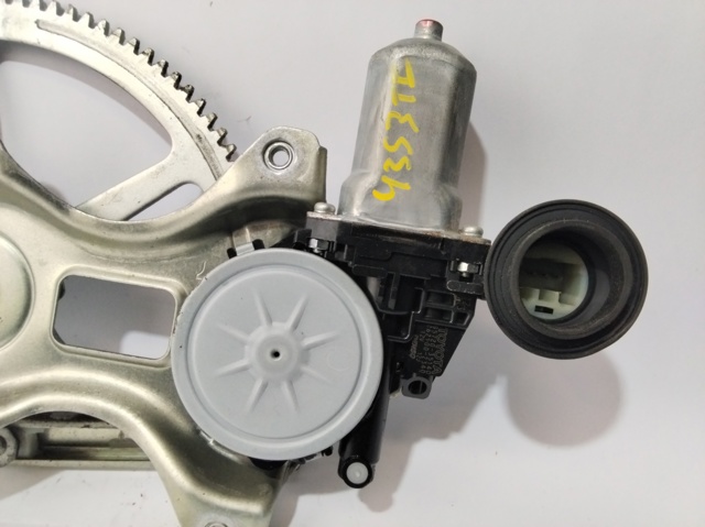 8572035140 TOYOTA Motor del elevalunas de la puerta trasera derecha  comprar en Oviedo