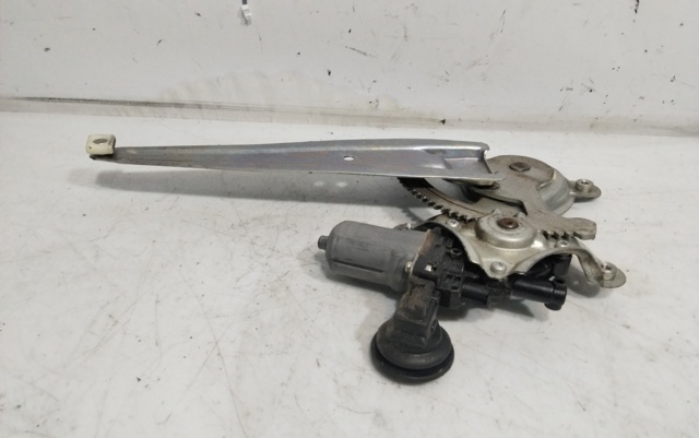 8572035140 Motor del elevalunas de la puerta trasera izquierda  comprar en Zaragoza