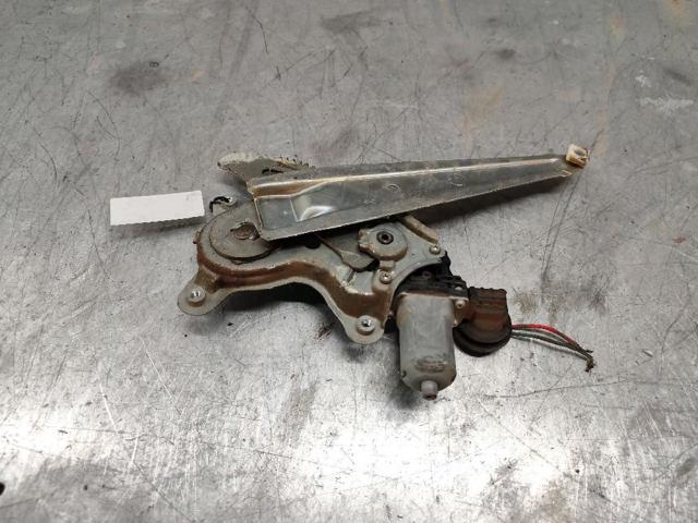 TOYOTA 8572035140 Motor del elevalunas de la puerta trasera derecha  en stock Terrassa