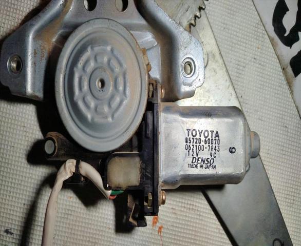 TOYOTA 8572060070 Motor del elevalunas de la puerta trasera derecha  comprar en Albacete