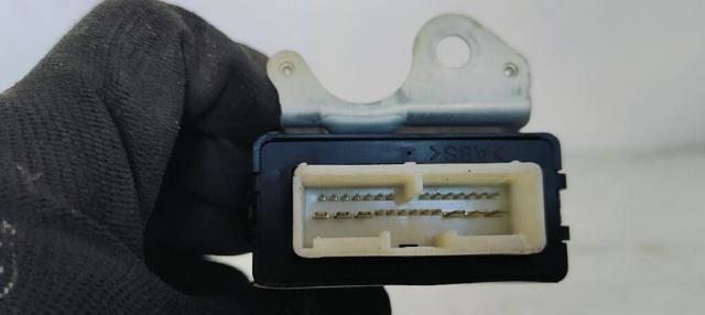 Relé de intermitencia del limpiaparabrisas Toyota Auris E15