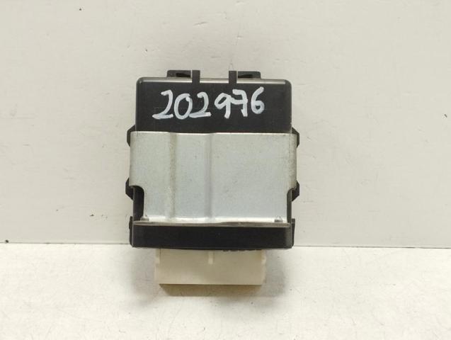 Relé de intermitencia del limpiaparabrisas Toyota Auris E15