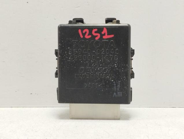 Relé de intermitencia del limpiaparabrisas Toyota Auris E15