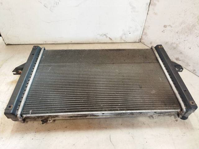 Radiador refrigeración del motor 8603770 Volvo