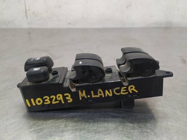 8608A058 Interruptor de elevalunas delantera izquierda comprar Girona