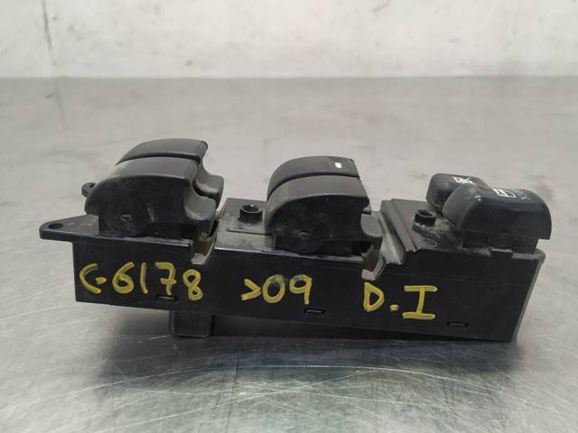 MITSUBISHI 8608A058 Interruptor de elevalunas delantera izquierda comprar Pamplona