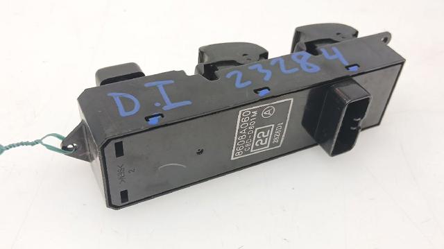 MITSUBISHI 8608A060 Interruptor de elevalunas delantera izquierda  en stock Valencia