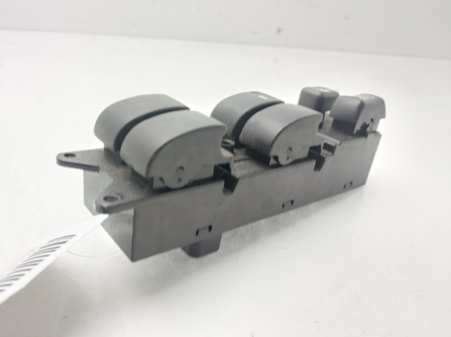 MITSUBISHI 8608A060 Unidad de control de elevalunas delantera izquierda  comprar en Ponferrada