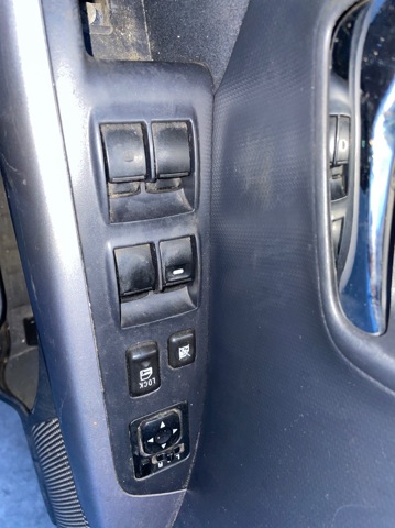 8608A060 Unidad de control de elevalunas delantera izquierda  disponible Utrera