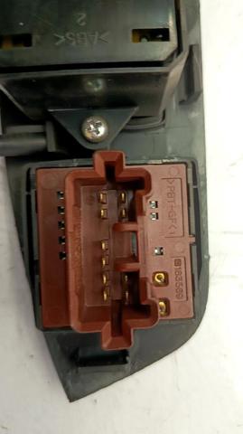 8608A060 MITSUBISHI Interruptor de elevalunas delantera izquierda comprar Bilbao