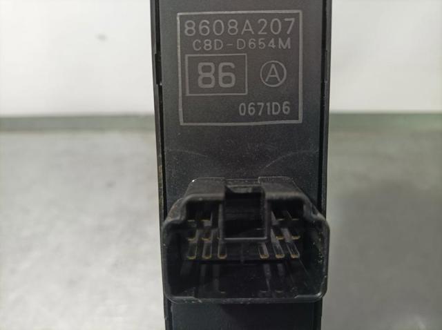 8608A207 MITSUBISHI Interruptor de elevalunas delantera izquierda comprar Alcalá
