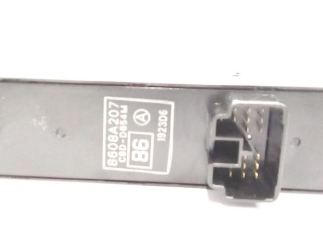 MITSUBISHI 8608A207 Interruptor de elevalunas delantera izquierda comprar Tarragona