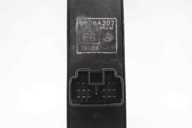 MITSUBISHI 8608A207 Interruptor de elevalunas delantera izquierda  en stock Salamanca