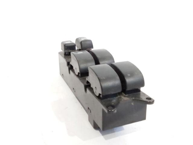 8608A207 MITSUBISHI Interruptor de elevalunas delantera izquierda comprar Bilbao