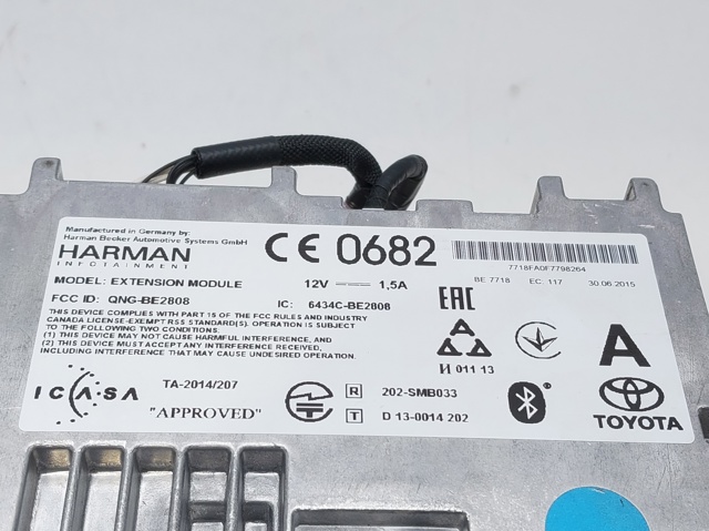 8614002360 TOYOTA Pantalla multifunción  disponible Alicante