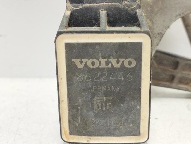 VOLVO 8622446 Sensor de nivel de carrocería delantero  disponible España