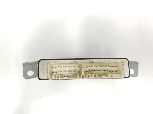 Módulo de control (ECU) tracción total 8631A356 Mitsubishi