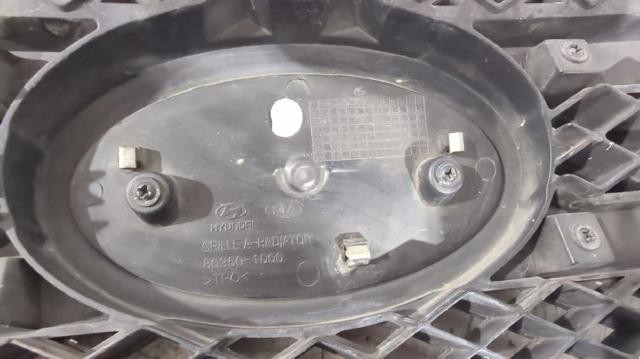 HYUNDAI 863501H000 Parrilla  en stock Terrassa