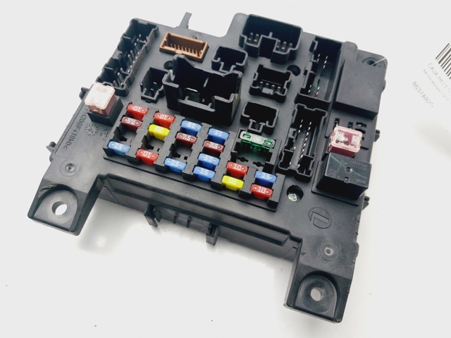 8637A825 Mitsubishi