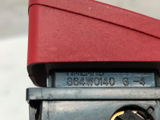 864W0140 Boton warning comprar Sevilla
