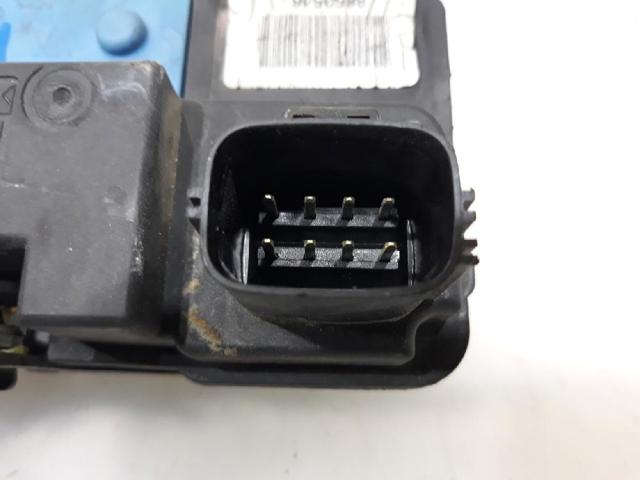 VOLVO 8650546 Cerradura de puerta delantera derecha  en stock Salamanca