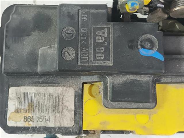 8650554 Cerradura de la puerta trasera derecha  disponible Málaga