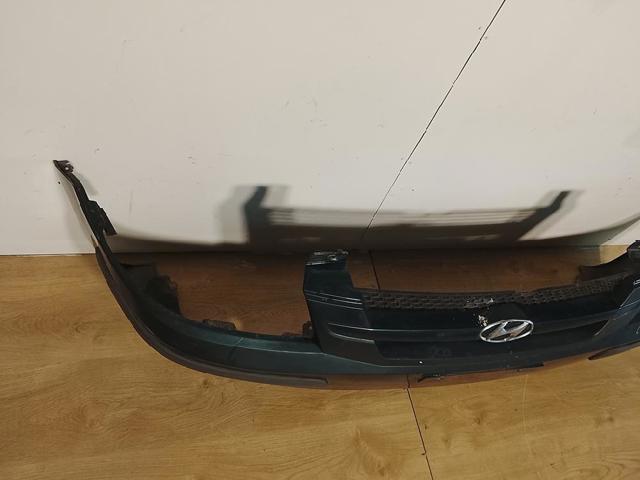 865111C100 HYUNDAI Parachoques delantero  comprar en Jaén