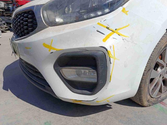 Paragolpes para KIA Carens 